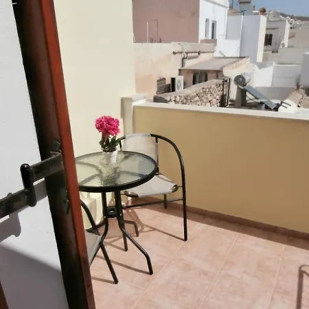 Avra بيت ضيافة إرموبولّي